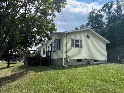 275 W 10th St, Elmira, NY 14903