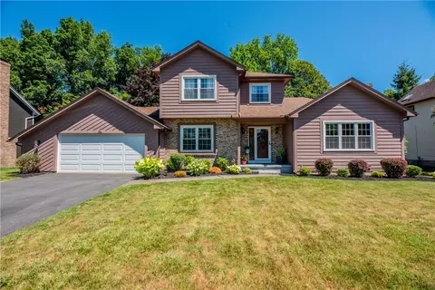 94 Woodmill Dr, Greece, NY 14626