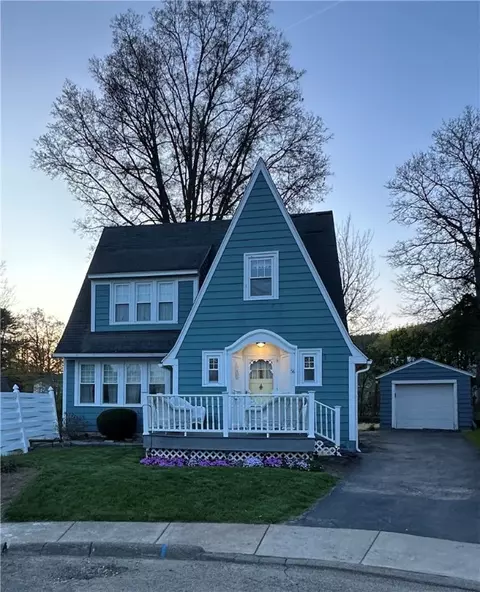 56 Calvin Ct, Bradford, PA 16701