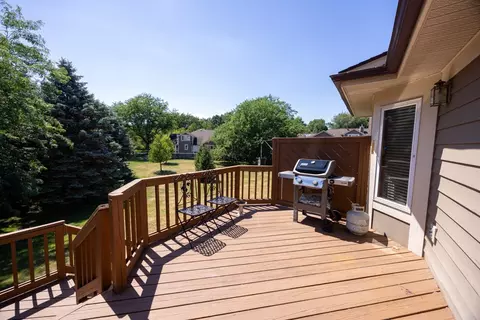 Exterior - 377 Spinnaker Ln, Webster, NY 14580 photo 7 of 8