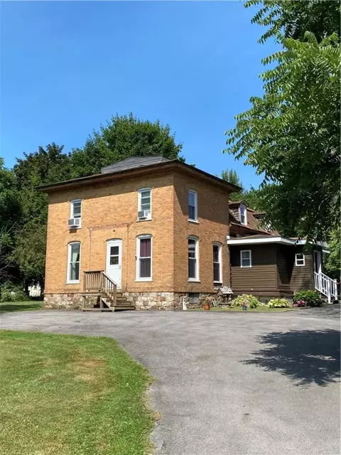 4104 Dix St, Rose, NY 14542