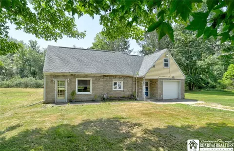 216 Shadyside Ave, Busti, NY 14750
