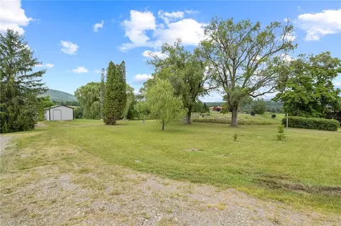 8804 State Route 21, Naples, NY 14512
