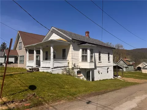 49 Cornen St, Bradford, PA 16701