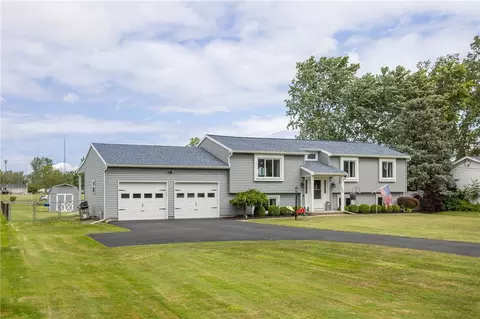 2782 Roosevelt Hwy, Hamlin, NY 14464