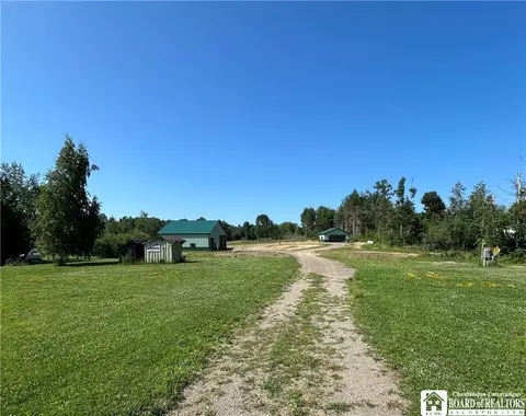 5350 Lowell Rd, Pomfret, NY 14063