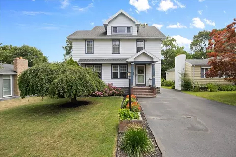 96 Lafayette Rd, Irondequoit, NY 14609 photo 2