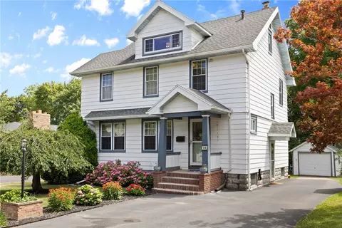 96 Lafayette Rd, Irondequoit, NY 14609