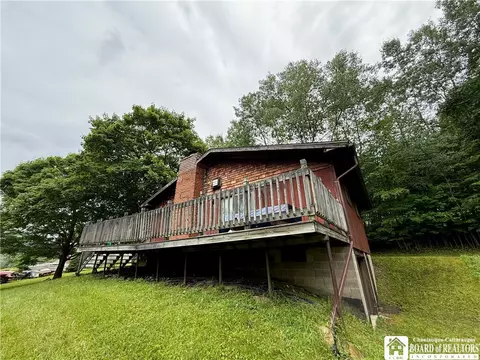 5555 Nichols Run Rd, Carrollton, NY 14753