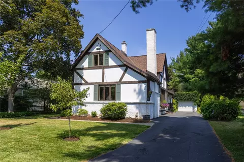 132 Cloverland Dr, Brighton, NY 14610