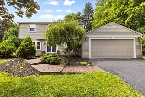 1 Timber Ln, Perinton, NY 14450