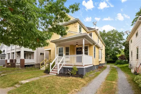 122-124 Gregory St, Rochester, NY 14620