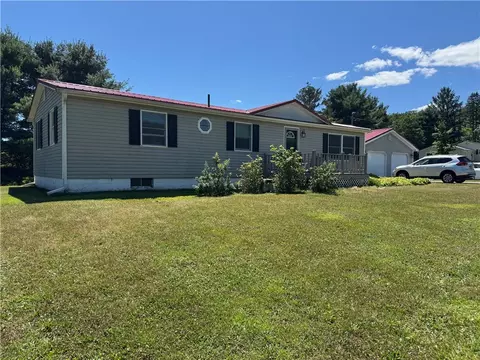 Exterior - 7012 Carey Rd, Wheeler, NY 14810 photo 2 of 8