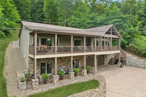 7240 W Bluff Dr, Jerusalem, NY 14478