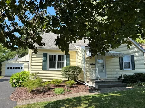 92 Clarington St, Irondequoit, NY 14609 photo 26