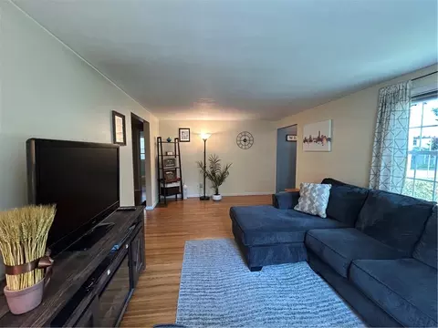 92 Clarington St, Irondequoit, NY 14609 photo 7