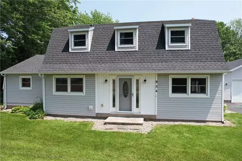 954 Walker Lake Ontario Rd, Hilton, NY 14468