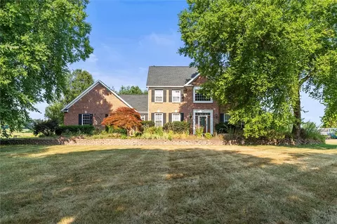 11 Wood Duck Run, Ogden, NY 14559
