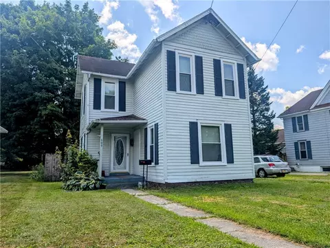 609 Mount Zoar St, Elmira, NY 14904