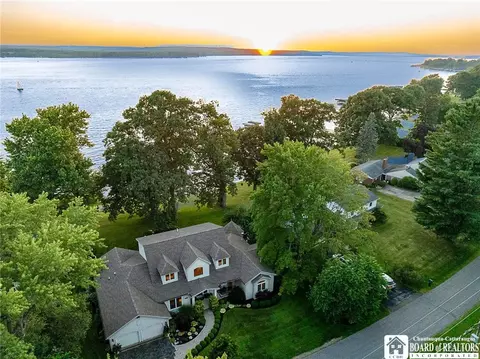 4519 Sunset Bay Dr, Ellery, NY 14712