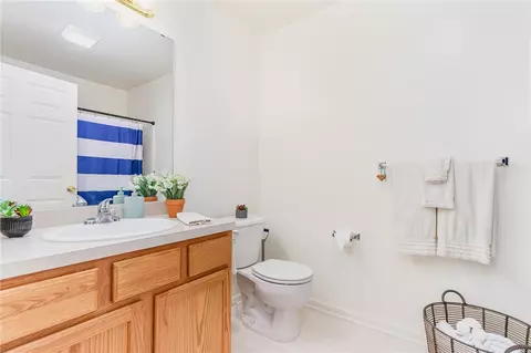 Bath - 222 Rayfield Cir, Webster, NY 14580 photo 2 of 2
