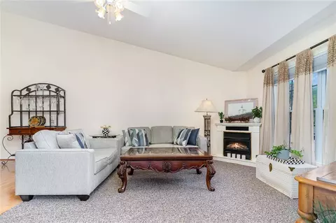 Living - 222 Rayfield Cir, Webster, NY 14580 photo 2 of 3
