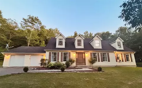 262 Serenity Dr, Norwich, NY 13815