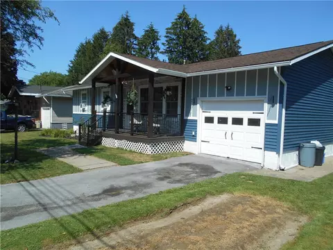 196 N Fulton St, Auburn, NY 13021