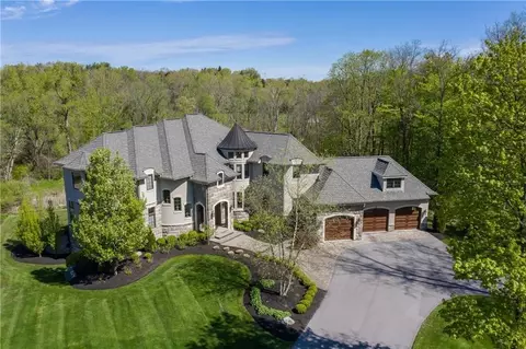 10 Epping Wood Trl, Pittsford, NY 14534