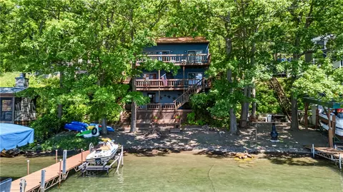 5156 W Bluff Dr, Jerusalem, NY 14478