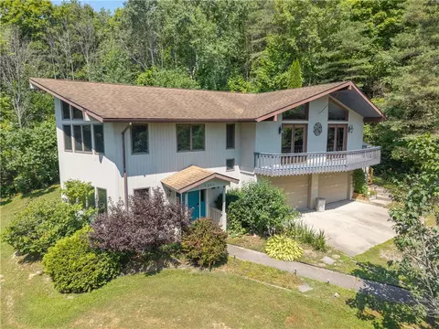 1263 Phelps Dr, Fremont, NY 14807