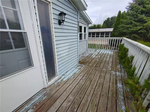352 Sandy Brook Dr, Hamlin, NY 14464 photo 4