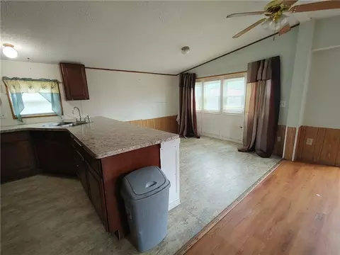 352 Sandy Brook Dr, Hamlin, NY 14464 photo 8
