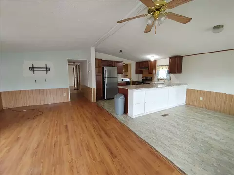 352 Sandy Brook Dr, Hamlin, NY 14464 photo 9