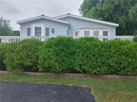 352 Sandy Brook Dr, Hamlin, NY 14464 photo 22
