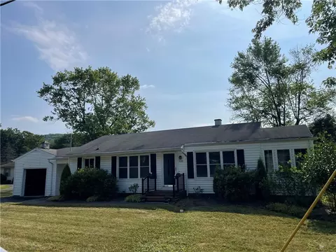 520 Larchmont Rd, Elmira, NY 14905