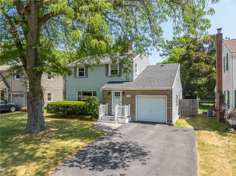 174 Winton Rd S, Rochester, NY 14610