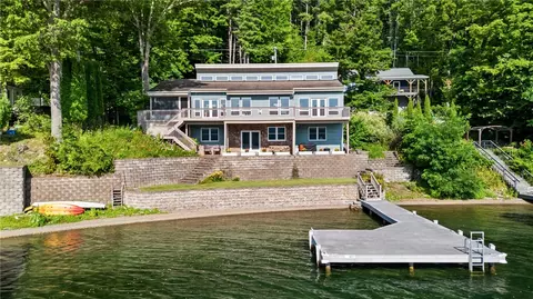 10059 E Bluff Dr, Jerusalem, NY 14527