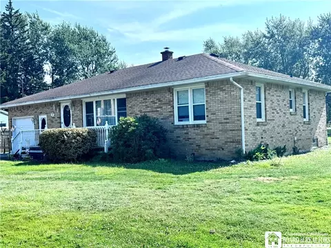 125 Seymour St, Pomfret, NY 14063