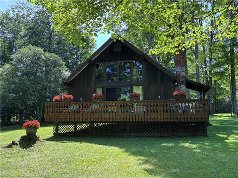 226 Collins Rd, Lafayette, PA 16738
