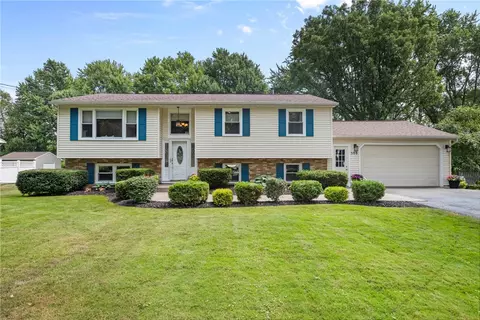 588 Gillett Rd, Ogden, NY 14559