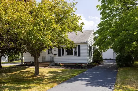 240 South Ave, Parma, NY 14468