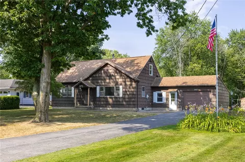 371 North Ave, Parma, NY 14468