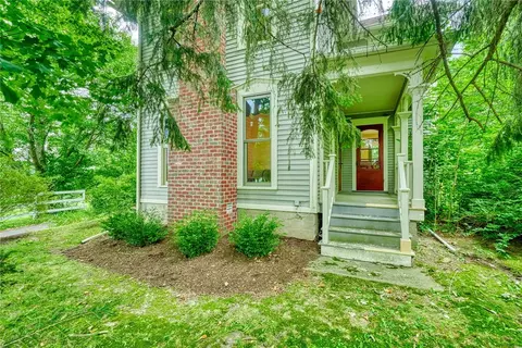 355 Mendon Center Rd, Pittsford, NY 14534