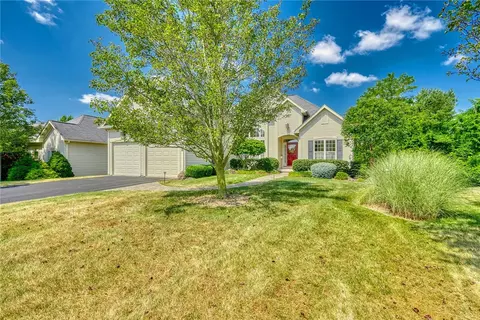 108 New Tudor Rd, Pittsford, NY 14534