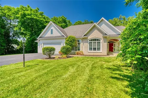 474 Wood Harbor Trl, Webster, NY 14580