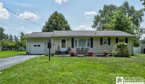 59 Laurie Ln, Jamestown, NY 14701
