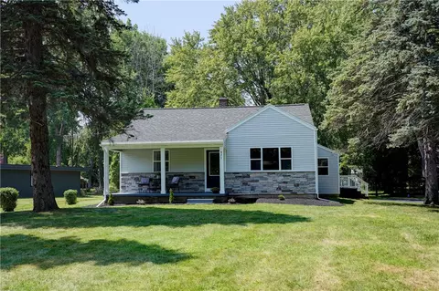 971 Maple Dr, Webster, NY 14580
