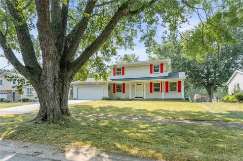 25 Bambi Ln, Gates, NY 14624