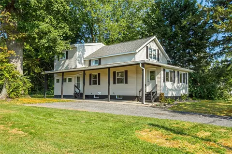 97 Stark St, Waterloo, NY 13165